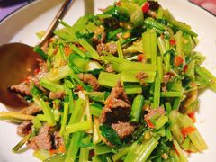 七秒爆炒黄牛肉-罗氏十三活虾餐厅(光谷K11购物艺术中心店)
