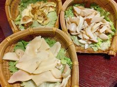 -滇野云南野生菌餐厅(陕西南路店)