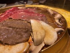 -猪啊牛呀羊啊铜盘烤肉(正大广场店)