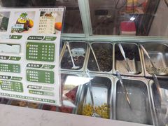 -津椰本·海南正宗椰奶清补凉(店一店)