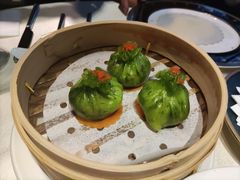 蟹肉菠菜鲜虾饺-皇朝会.经典传统粤菜(外滩店)