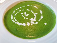 -悦享绿山墙西餐厅