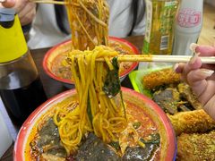 -嘎嘎香·大茶缸麻辣烫