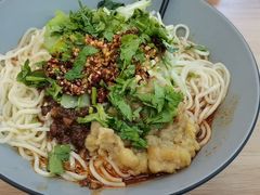 面正好-西安外国语大学-学生食堂(栾树大道店)