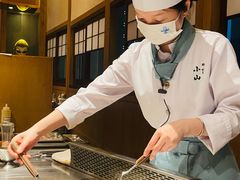 -小山日本料理(兴业太古汇店)