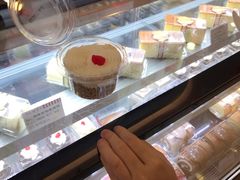 -红宝石·鲜奶小方·海派西点房(南翔店)