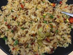 辣子牛肉炒饭-来龙里 精致 东南亚餐室(万象城店)
