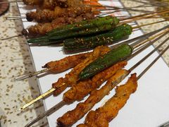 -小董哥烤串·爆汁大油边(故宫店)