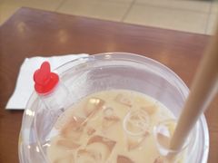 -红宝石·鲜奶小方·海派西点房(丰庄店)