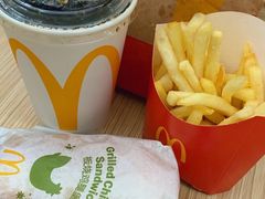 -麦当劳(江滨北路得来速餐厅)