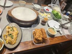 -四点金粥底火锅(沂州里店)