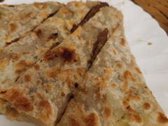 -溢心园香河肉饼总店