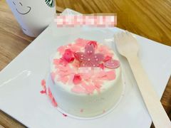 草莓甜馨蛋糕-星巴克(来福士2F店)