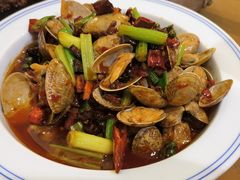 -包整·丝娃娃(一览甲秀楼风景店)