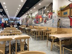 大堂-江城燕子大排档(江汉路步行街店)