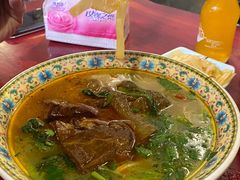 -金杨拉面王小吃面馆·牛三宝面·红烧牛肉粉