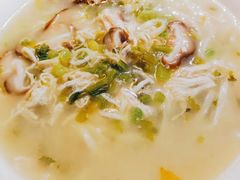 雪菜鸡丝面-何记面馆(龙泉山店)