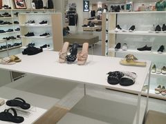 实物图-hotwind热风(世纪东方广场店)