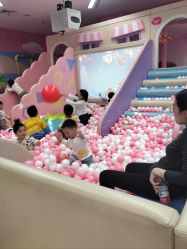 -孩子王童乐园(常德万达店)