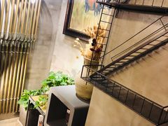 -HIGH FIVE哈福手工汉堡(桂林路店)