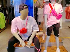 -王府井奥莱临潼小镇(临潼店)