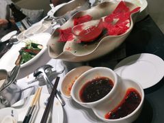 -红鼎豆捞·非遗鲍皇汤火锅(宝丰路店)