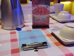 -龙巢盱眙龙虾·鸡煲·烧烤宵夜(坪洲店)
