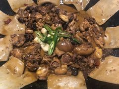 -每食每刻·皖北新民地锅鸡