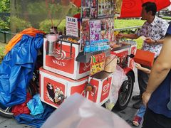 -詹爷爷乌节路街头冰淇淋