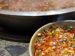 -肖肖酸萝卜鱼火锅(总店)