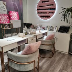 -染指坊日式美甲美睫设计中心