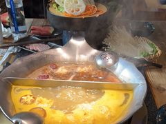 -湊湊火锅·茶憩(南京东路悦荟店)