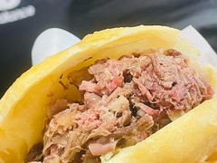 -闫家驴肉老店(华电一校店)