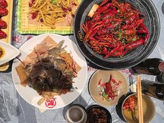 -肥肥虾庄·金牌油焖大虾(杨园滨江时代walk店)