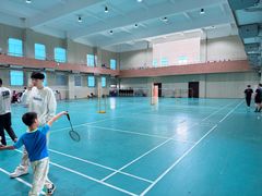 -莘城学校羽毛球馆