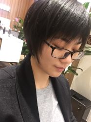 -曼都发型
