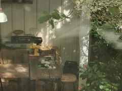 -花苑里咖啡(威远店)