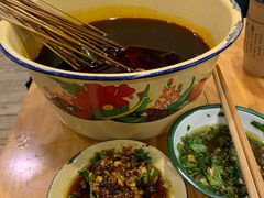 -拈签一笑黄牛肉辣卤串串