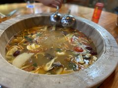 -抚仙湖生态石锅鱼野生菌(告庄店)