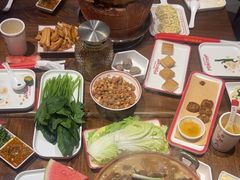 -阿润打边炉·鲜切鸡煲(华漕店)
