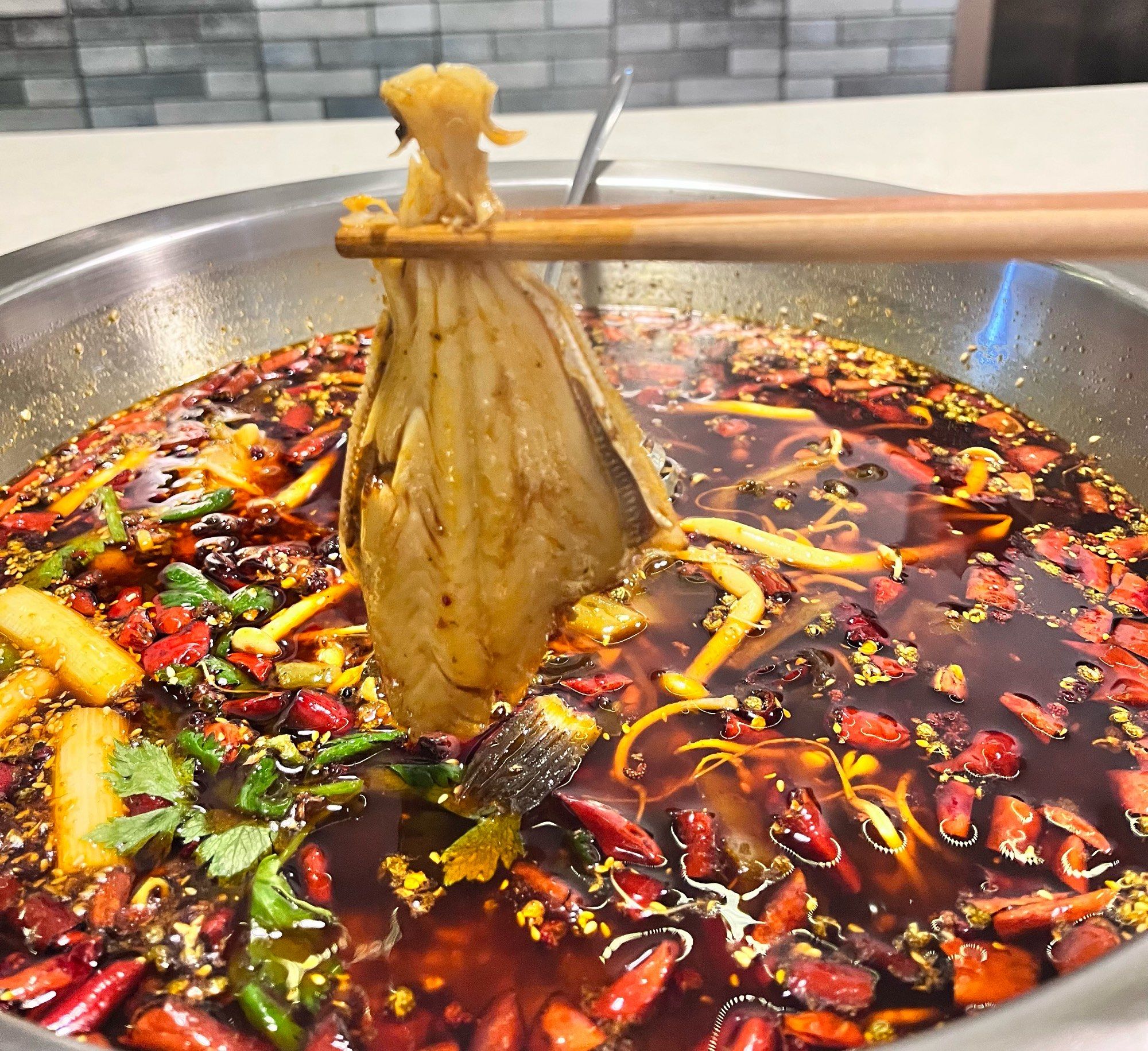 麻辣鲜香的耗儿鱼吃上啦