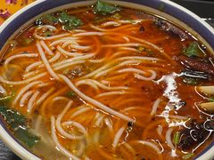 -云阿蛮云南生烫牛肉米线(奉贤路店)