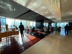 -上海龙之梦万丽酒店