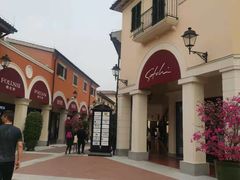 -佛罗伦萨小镇广佛名品奥特莱斯(疏港路店)