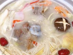 -三人行骨头王火锅(长寿店)