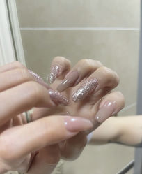-七月美睫 美甲