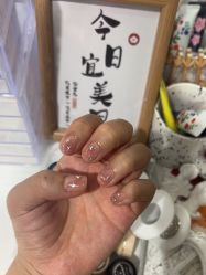 -尤米一站式美甲美睫