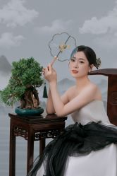 -雪中彩影婚纱摄影·微光艺术中心