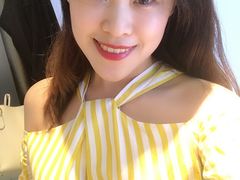 -URBAN REVIVO(欢乐海岸购物中心店)