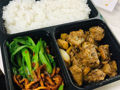 -丫丫厨娘·柠檬鸭(江南蓝鲸世界店)